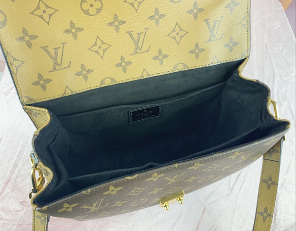 ルイヴィトンバッグ角部分ディテール